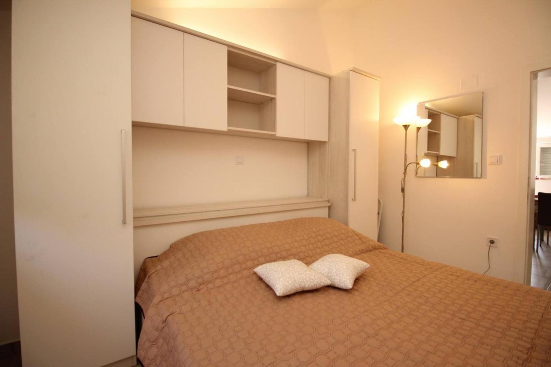 Apartments Vasilic-Cugalj-Smokvina バスカ エクステリア 写真